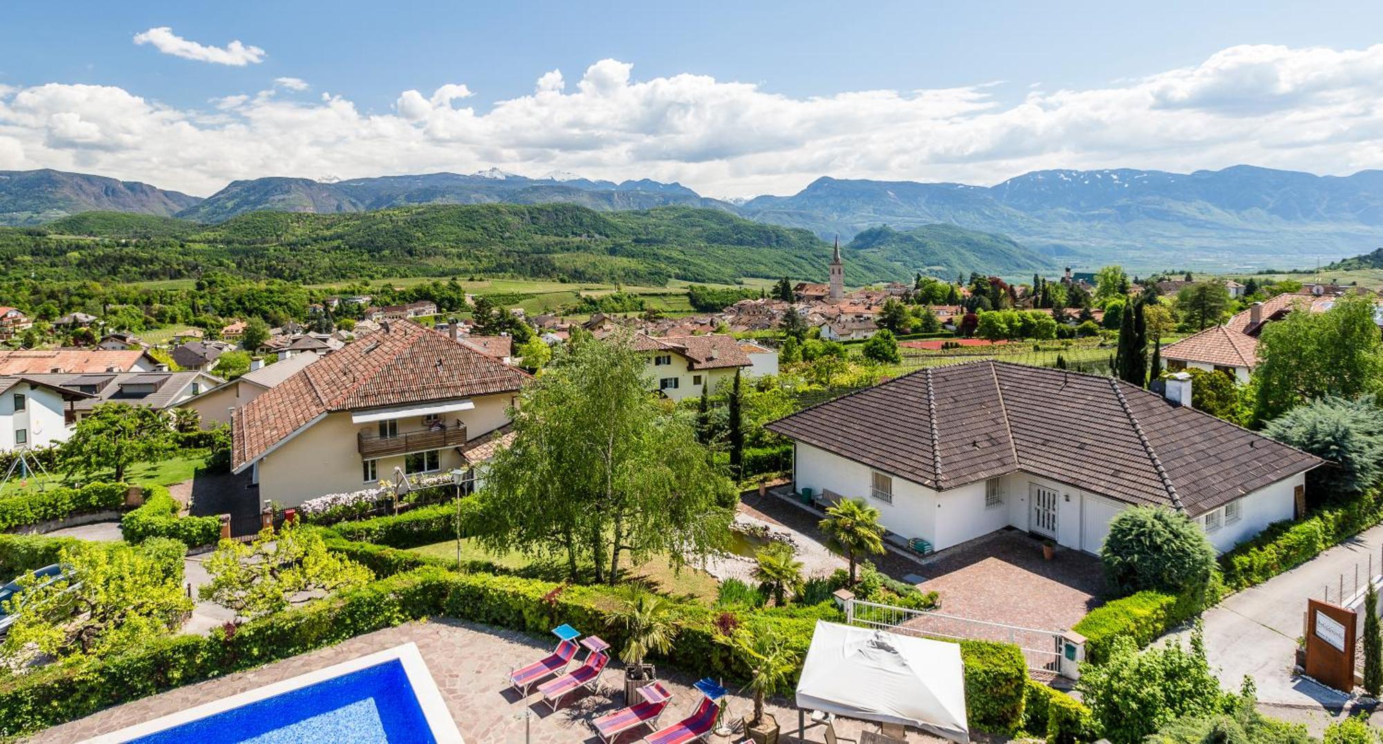 Das Panorama Dependance Caldaro Bagian luar foto